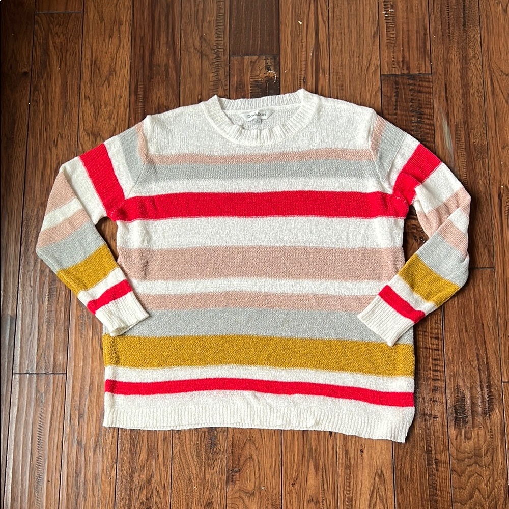 DAVI & DANI Red and Gold Crew Neck Sweater
